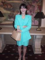 �G��̑O�łɂ�����