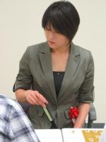 �s������