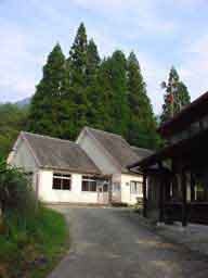 上鹿川キャンプ場・管理棟