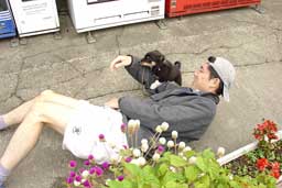 大きな獲物を捕獲したコロ 宮崎県上鹿川や福岡市近郊でのフライフィッシング