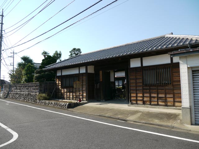 長屋門